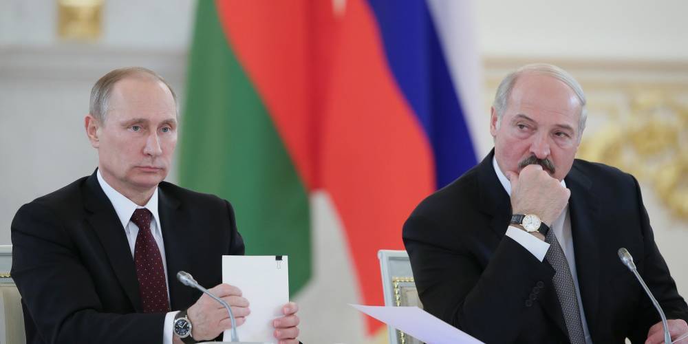 Лукашенко экстренно обратился к белорусам с неожиданным заявлением: "Вы хотите в состав России?"