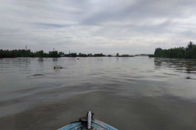 Число жертв наводнения в Иркутской области увеличилось до 14 человек