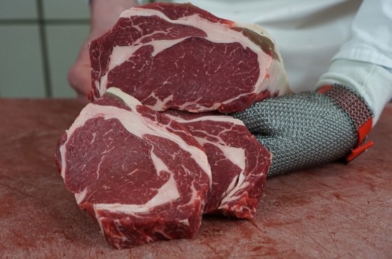 СМИ сообщили об угрозе роста цен на мясо