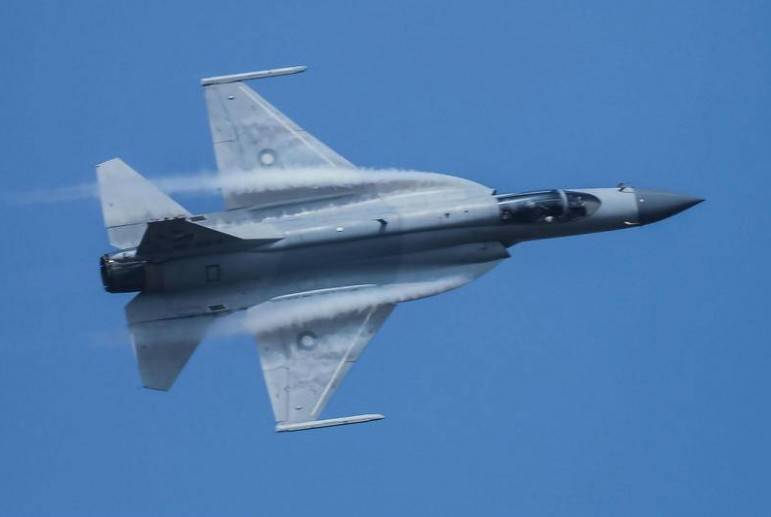 Египет планирует купить крупную партию китайских истребителей