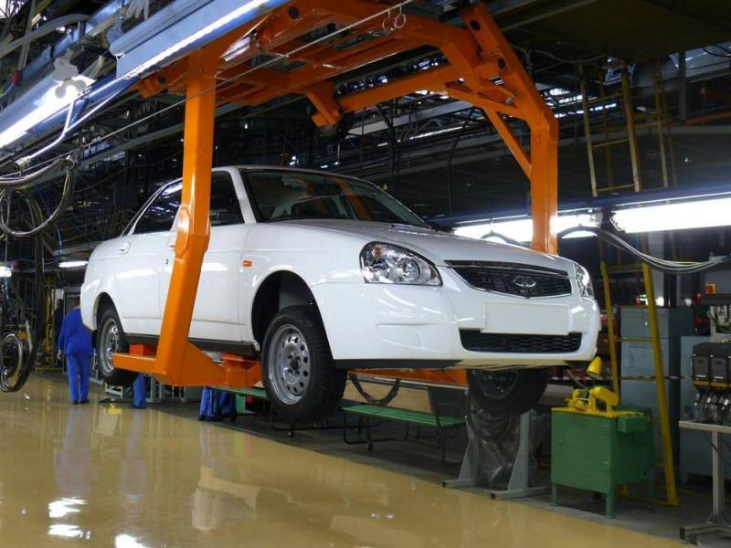 Группа «АвтоВАЗ» остановила производство автомобилей