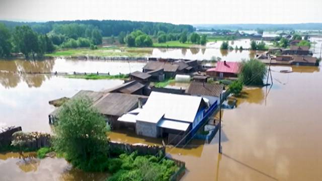 Обломки домов и затопленные дороги: последствия паводка в Иркутской области