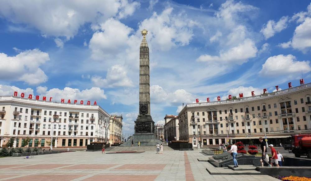 Петербургские юнармейцы пройдут маршем по площади Победы в Минске
