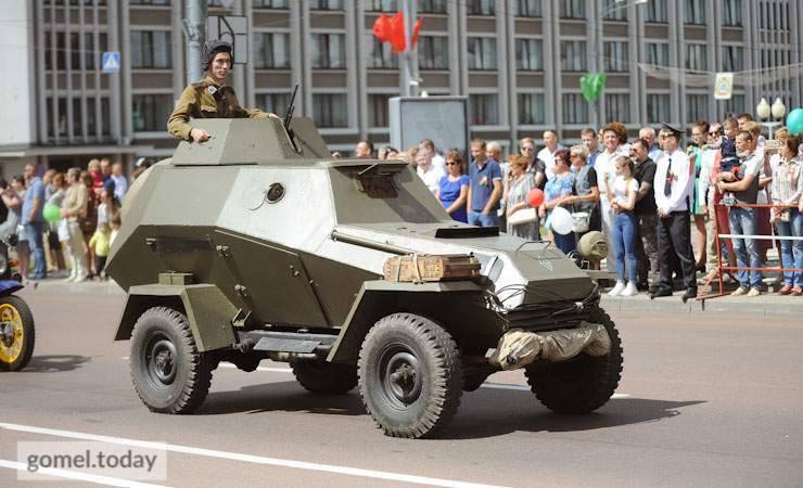 Гомель празднует День Независимости и 75-летие освобождения Беларуси — фото