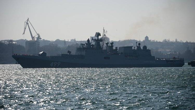 "За своих и за чужих": корабли ЧФ и авиация ЮВО обороняют рубежи Крыма