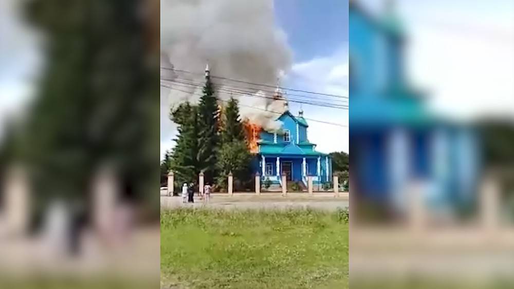В Зауралье загорелся мужской монастырь (видео)