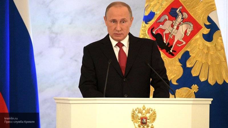 Путин принимает у 18 иностранных послов верительные грамоты