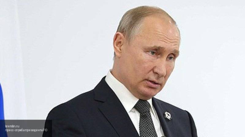 Путин указал на риски, связанные с подорожанием строительства дорог