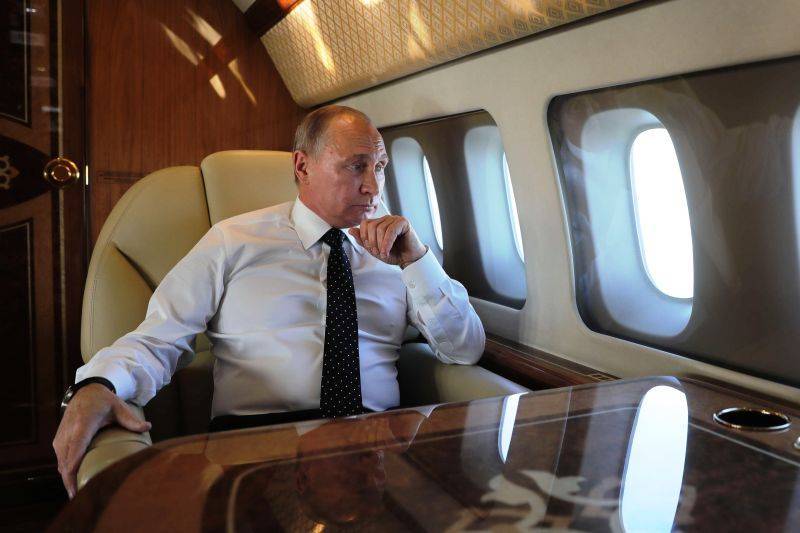 "Побыстрее надо": Путин потребовал разобраться с ценами на авиакеросин