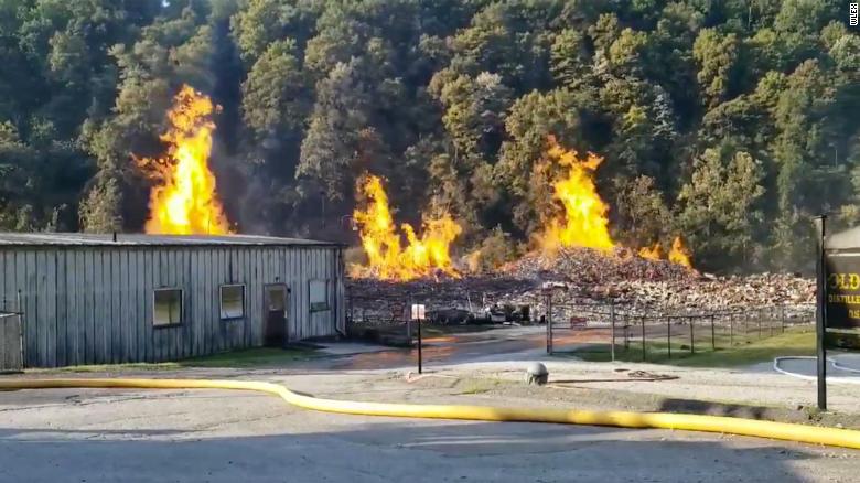 Пожар на складе Jim Beam в Кентукки уничтожил 45 тысяч бочек бурбона