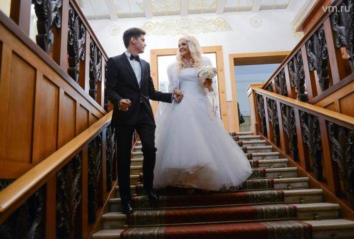 Брак в День семьи, любви и верности зарегистрируют 16 московских пар