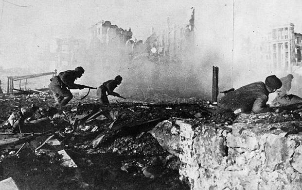 Счёт на минуты: сколько времени жил пехотинец в Сталинграде | Русская семерка