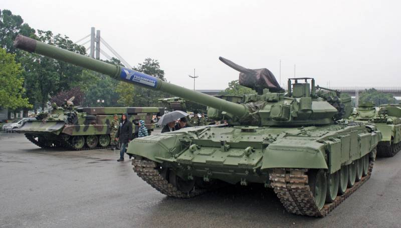 Румыния якобы заблокировала российские танки на пути в Сербию: реакция Москвы
