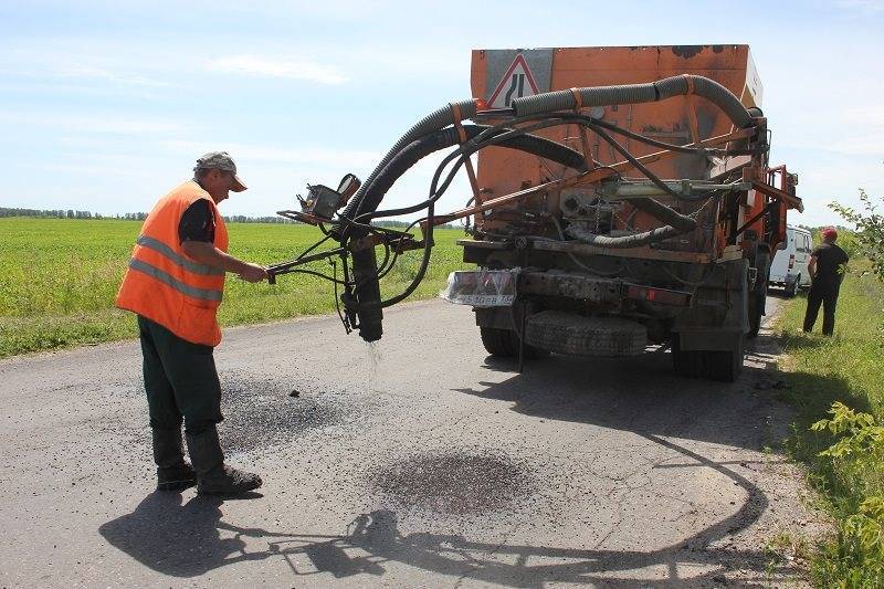 В пригородной зоне Ульяновска продолжается ремонт дорог