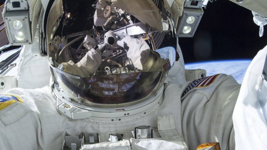 Американский астронавт сфотографировал последний полет грузовика «Прогресс»