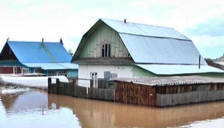 Более 300 детей вывезли из зоны подтопления в Иркутской области