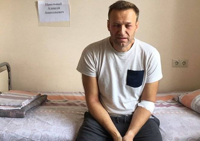 Алексей Навальный опубликовал фото после «острой аллергической реакции»