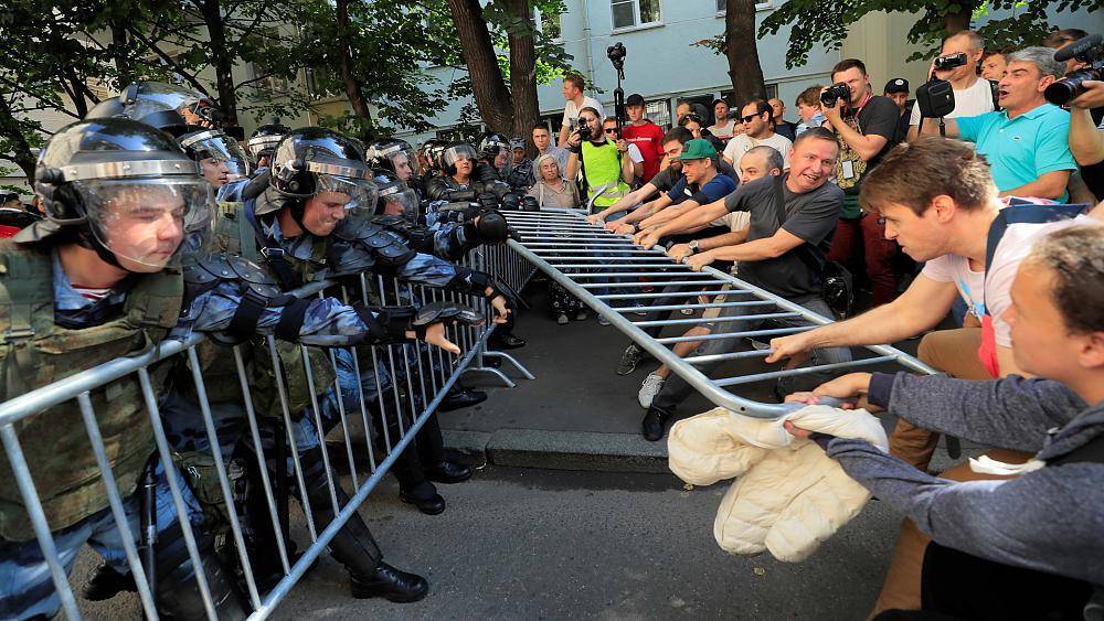 Протесты России молодеют - Русская планета