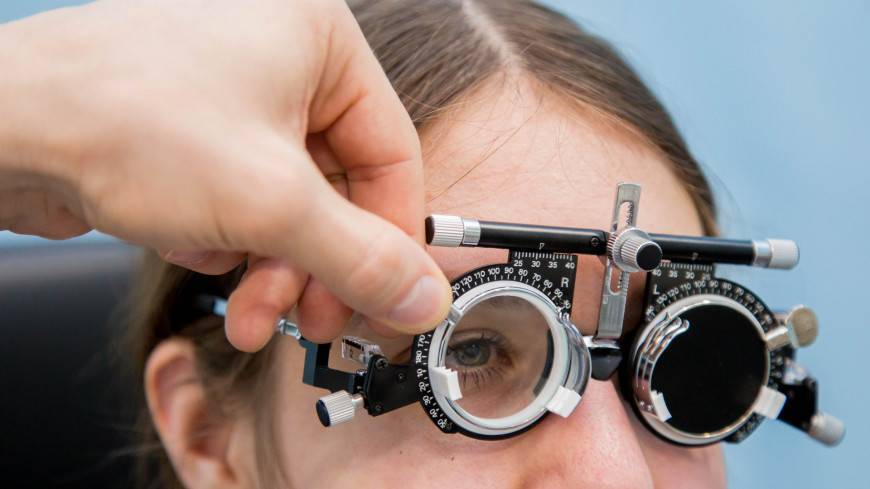 Французские инженеры создали бионический глаз, возвращающий человеку зрение