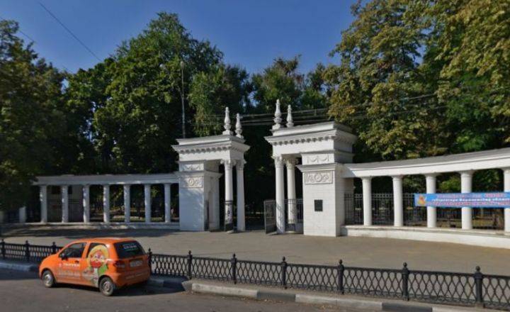 Историческую колоннаду «Орлёнка» решили не демонтировать
- Новости Воронежа
