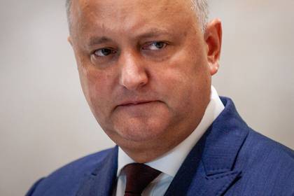 Молдавия сняла запрет на поездки в Россию для чиновников