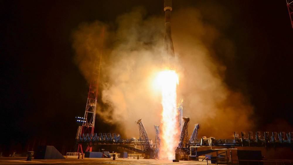 С космодрома Плесецк стартовала ракета «Союз» со спутником «Меридиан»