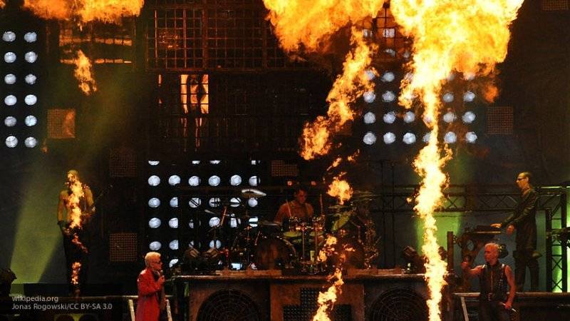 Москвичи устроили безумие из-за концерта немецкой рок-группы Rammstein в "Лужниках"