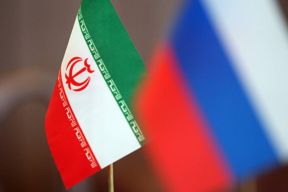 Россия и Иран проведут совместные военно-морские учения в Ормузском проливе