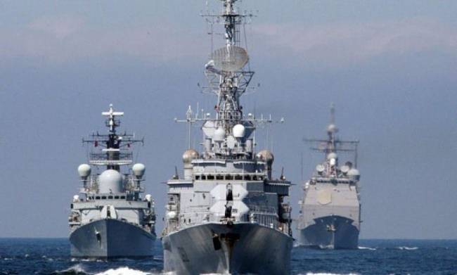 Группировка ВМФ России в Средиземном море проведет ракетные стрельбы