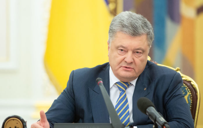 Новое уголовное дело против Порошенко: бывший президент Украины покинул страну – СМИ