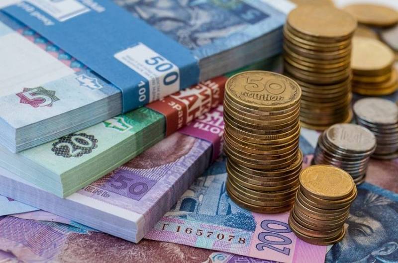 Украина накопила долгов по зарплате почти на 3 миллиарда гривен