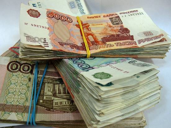 Внук преподавателя академии ФСБ вернул похищенные из банка деньги