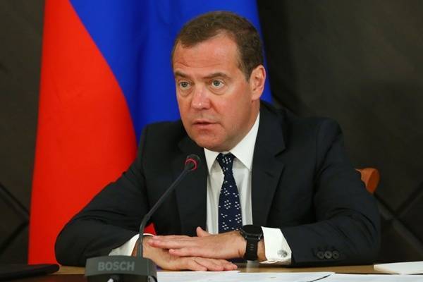 Дмитрий Медведев подписал распоряжение об открытии нового аэропорта в Саратове