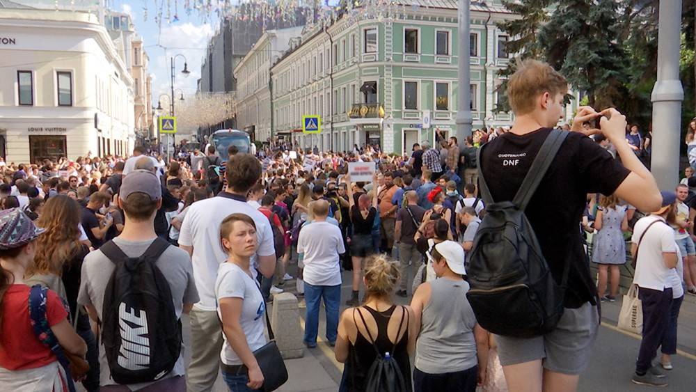 Врач: в больницах Москвы нет пострадавших на акции 27 июля