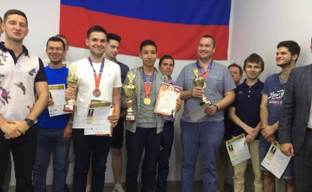 16-летний казахстанец выиграл Гран-при на шахматном турнире в России