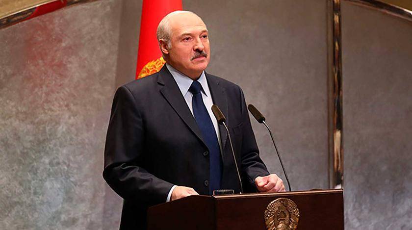 Без выборов: Лукашенко решил остаться у власти