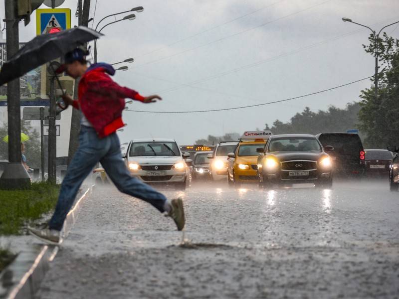 Дождливая и ветреная погода ждёт москвичей во вторник