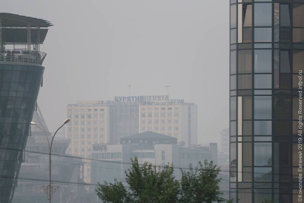 «Трудно дышать»: Из-за бушующих в Сибири пожаров Улан-Удэ превратился в «Сайлент Хилл»