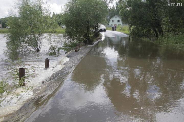 Уровень реки в Иркутской области превысил критическую отметку