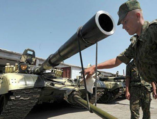 Россия подготовила тысячу военных специалистов для Таджикистана
