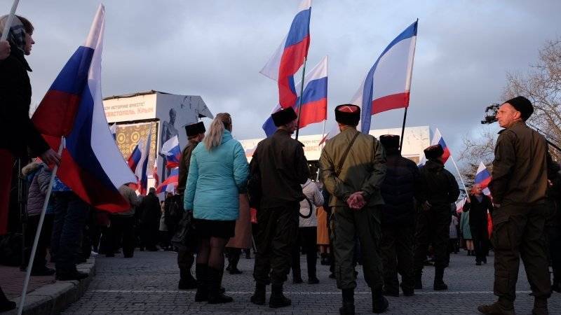 Крымчан оскорбляет особый порядок выдачи виз в Европу