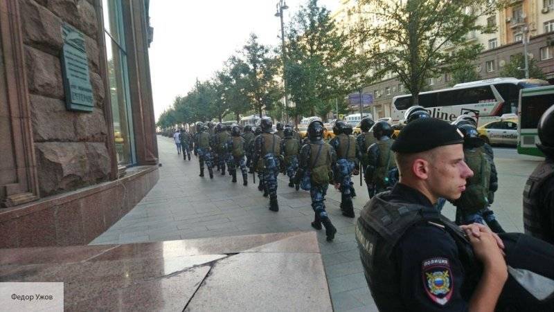 Более тысячи штрафов выписали провокаторам, задержанным в ходе митинга в Москве