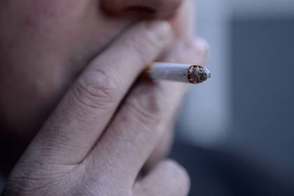 Курящие российские подтопленцы получат сигареты