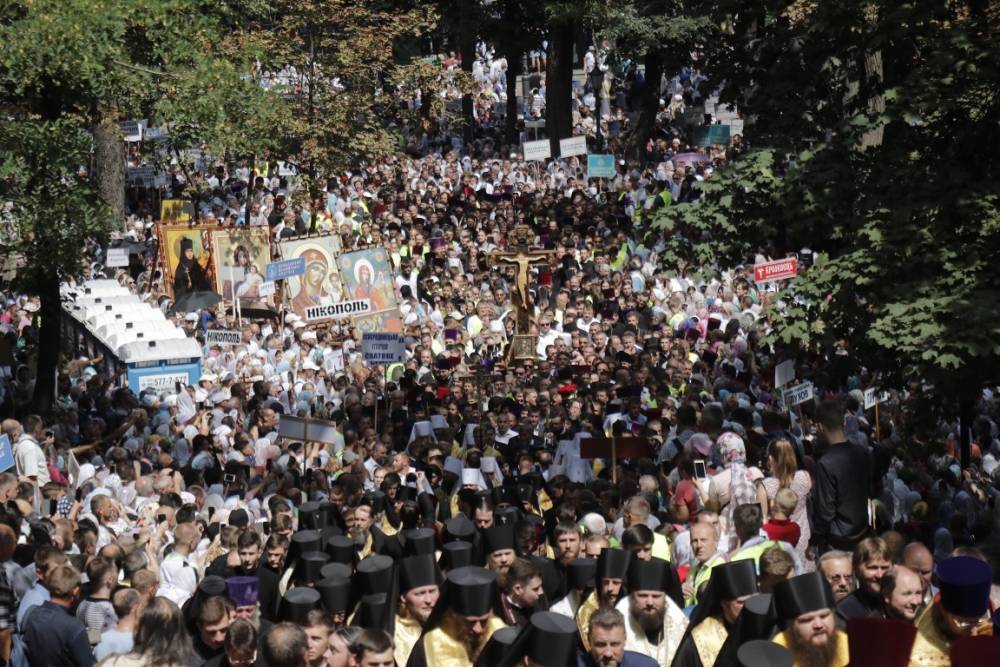 Крестный ход УПЦ в Киеве показал, какую церковь выбирает народ Украины