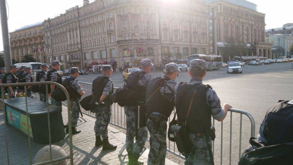 СК завел три уголовных дела о нападении на сотрудников полиции на митинге в Москве