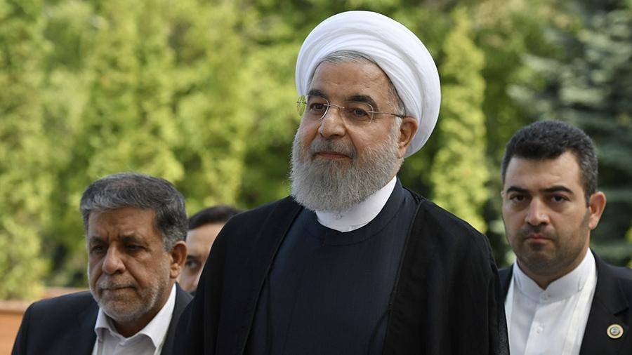 Иран призвал ЕС нормализовать отношения в нефтяной и банковской сферах