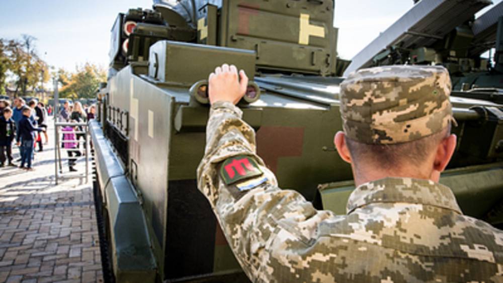 "И страны НАТО не помогут": Украину предупредили о последствиях попыток "достать Москву" ракетами