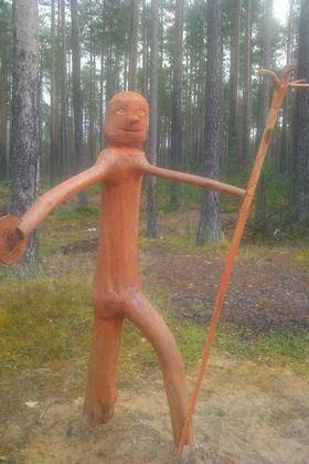 В сыктывкарском лесу потеряли двухметрового Пиноккио