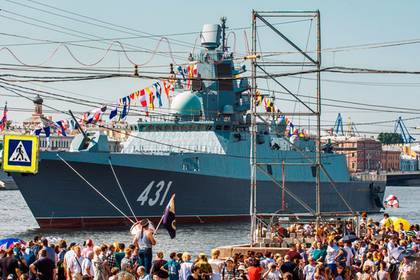 Россияне назвали самый сильный флот в мире