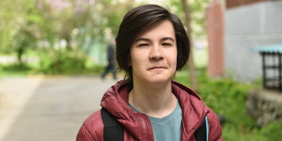 Уральский школьник получил грант от Google за изобретение переводчика для глухонемых